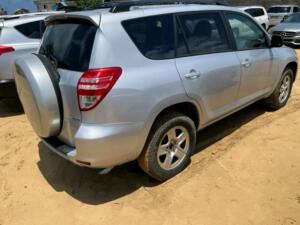 Toyota RAV4 à Cotonou immatriculé à vendre