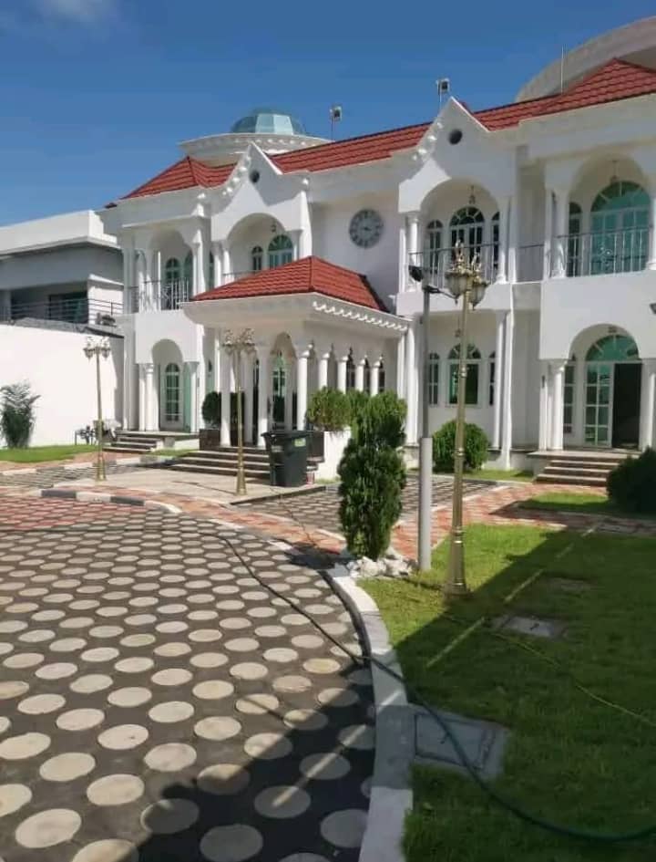 Luxueuse Villa à louer CENSAD Akpakpa
