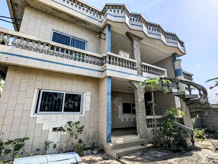 Villa à vendre à Togbin Fidjrosse