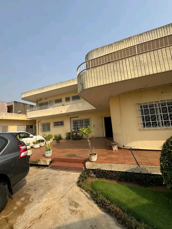 Location villa à les cocotiers Cotonou au Bénin